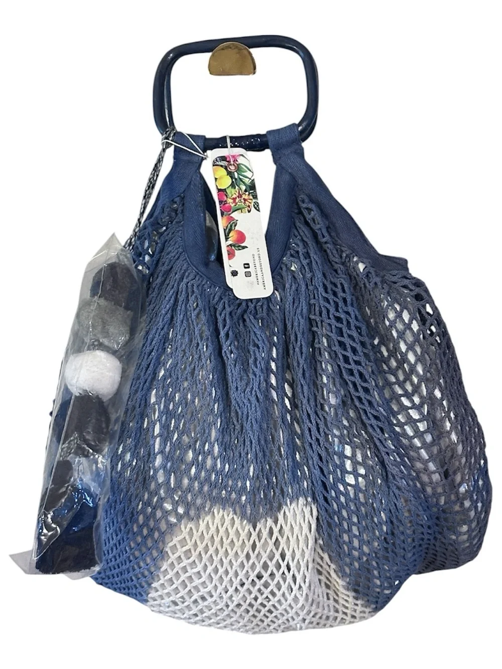 NWT - the America & Beyond Fishnet Handheld Tote Bag.